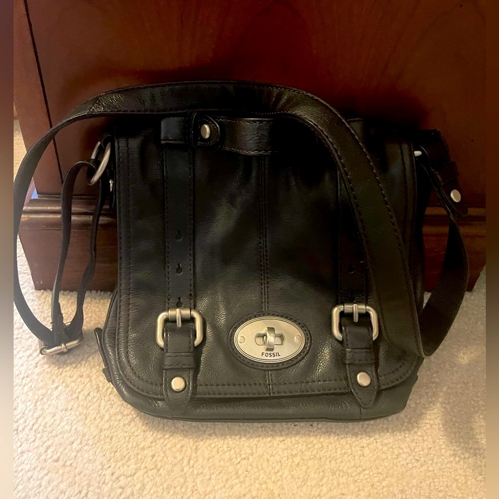 Fossil leather satchel/crossbody